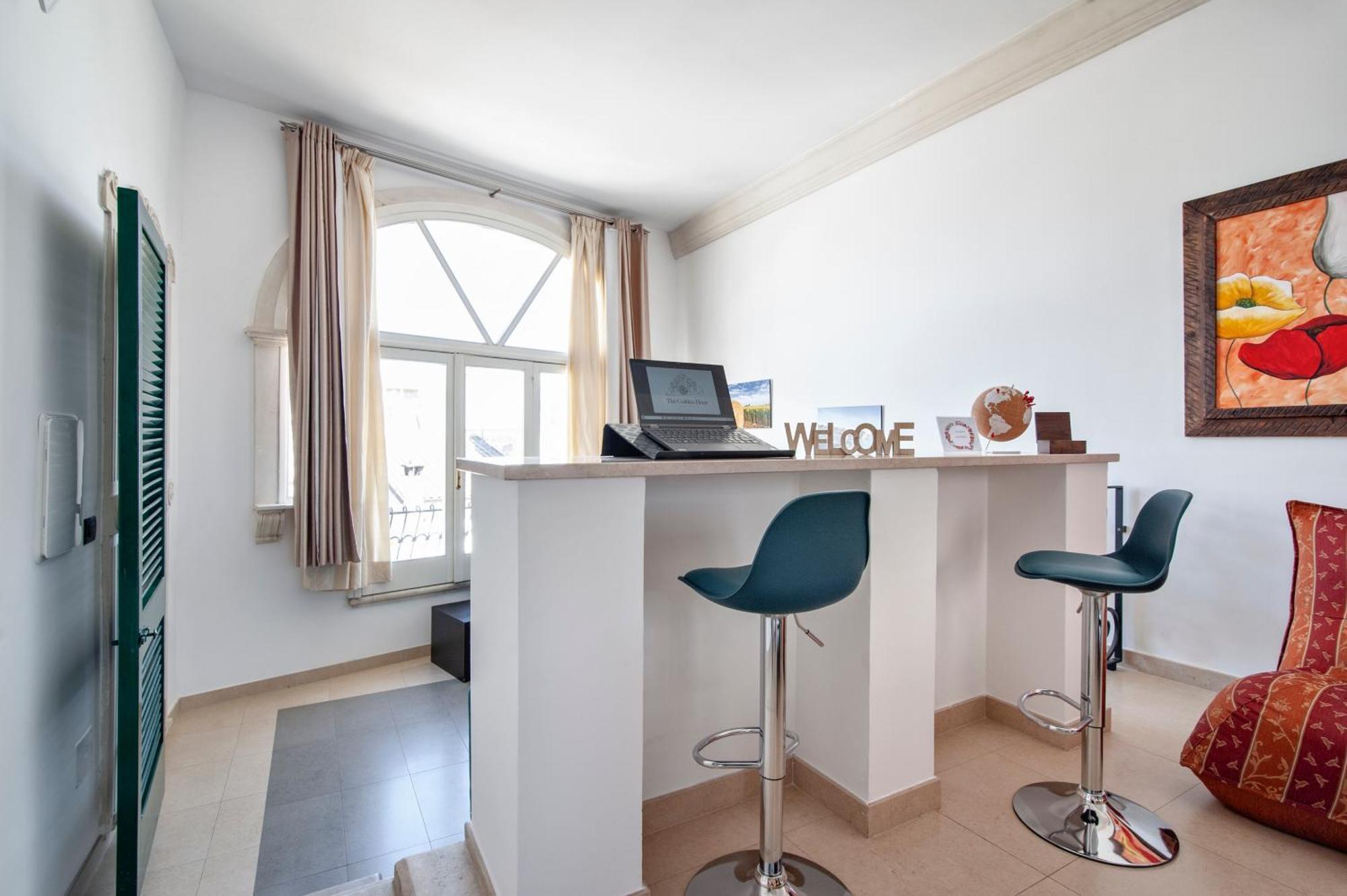 The Golden Hour, Luxury Apartment With A Panoramic View Лечче Экстерьер фото
